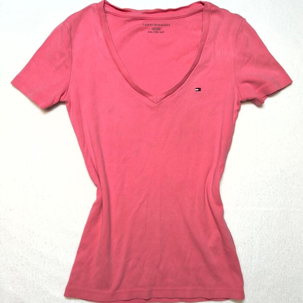 tommy hilfiger favorite pink v-neck short sleeve t-shirt size xxs